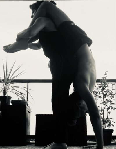Activités gymniques d’expression, partnering et contact improvisation – Gravi-T