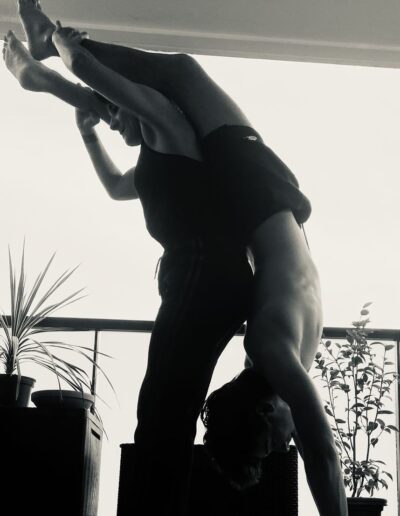Activités gymniques d’expression, partnering et contact improvisation – Gravi-T